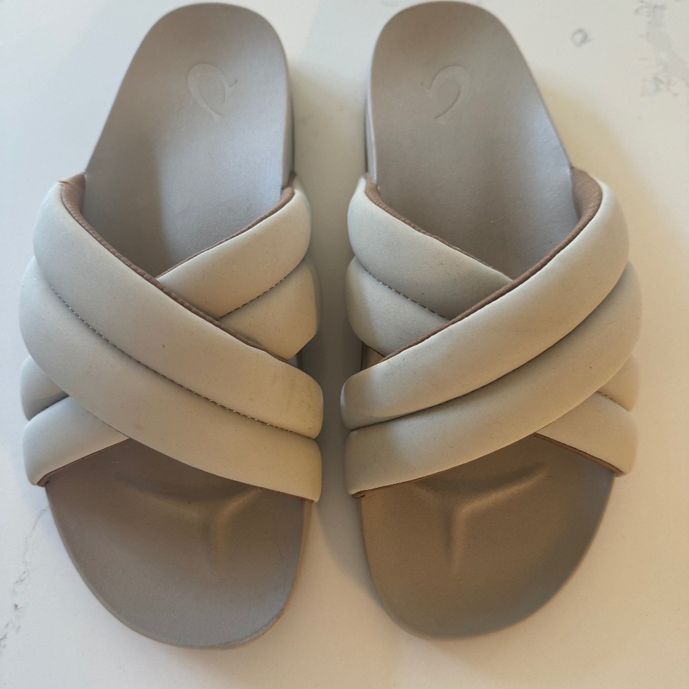 OluKai Women's Sandals Beige Taupe Crisscross Slides
